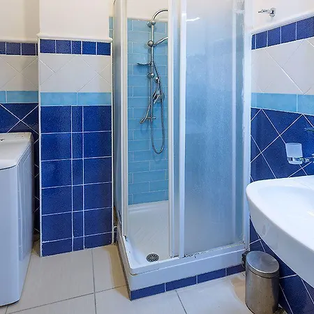 Hotel Baia Marticana 3*